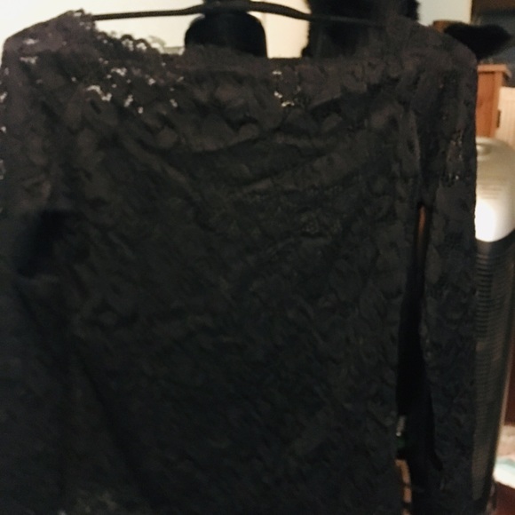 Lace top - Picture 2 of 3